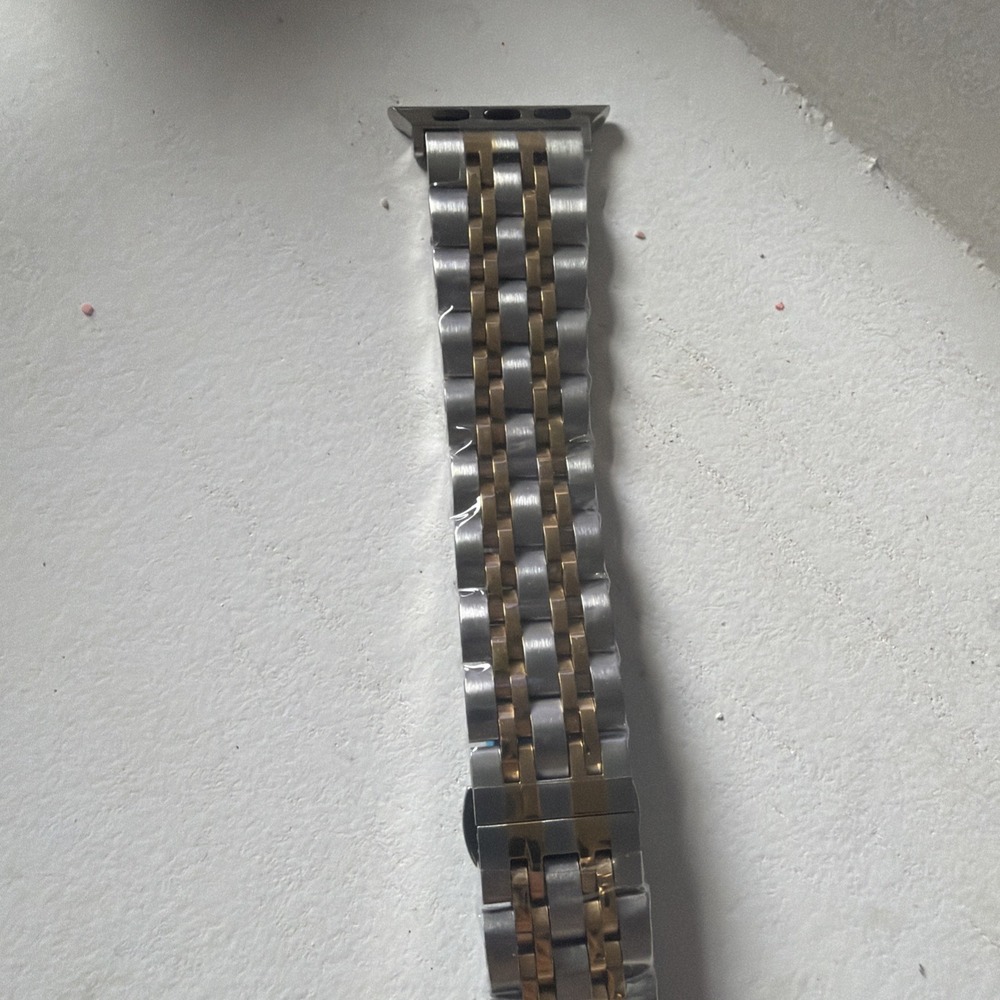 Stainless Steel Bracelet Strap Band For Apple Watch Series 6 5 4 3 2 SE New - Picture 2 of 13